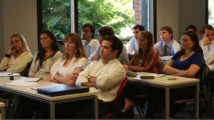 En la UCA, cada año registran un incremento entre el 5 y el 10% en su matrícula del MBA