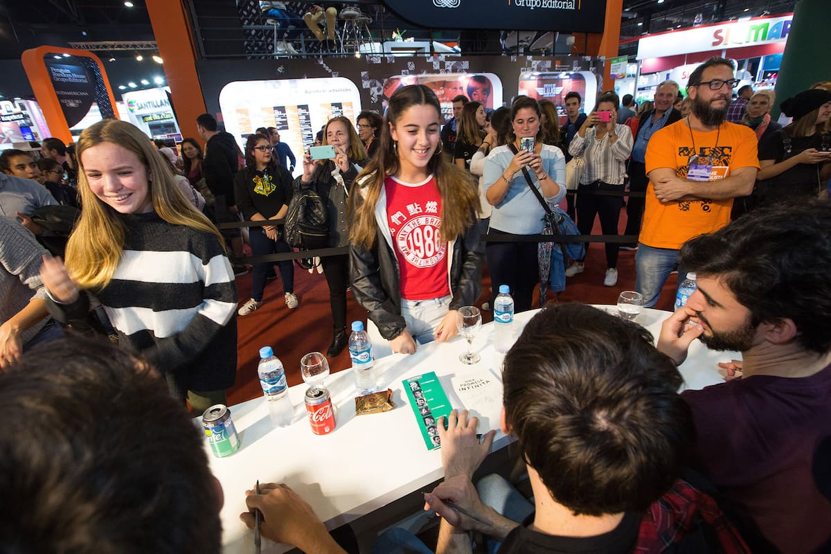 En la última Feria del Libro, Youtubers como Hecatombe tuvieron una gran convocatoria