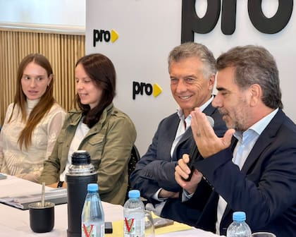 En la última reunión de Pro bonaerense, los intendentes amarillos reclamaron por la presión de los concejales libertarios