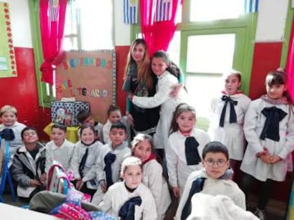 En las escuelas.