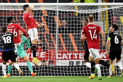 En las alturas, Cristiano, en la derrota de Manchester United ante Real Sociedad