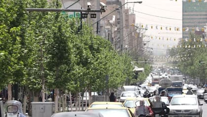 En las calles de Teherán hay cámaras que vigilan que las mujeres lleven puesto el velo