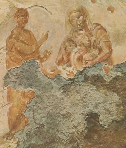 En las catacumbas de Priscilla, en Roma, se encuentra en la que es considerada la primera imagen de la Virgen María