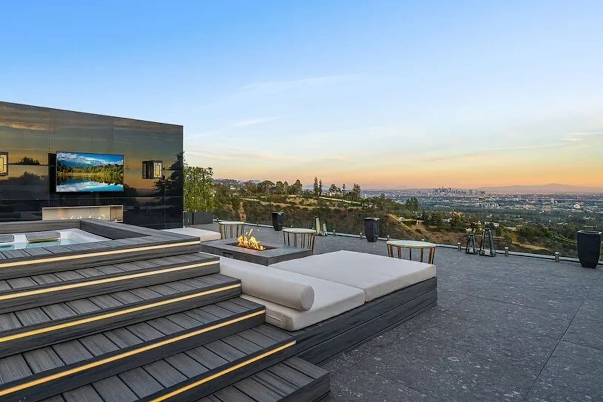 En las colinas al oeste de Los Ángeles se encuentran algunas de las mansiones con precios de venta más altos de todo Estados Unidos