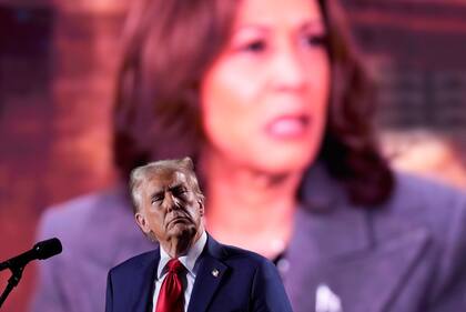 En las encuestas de Georgia, Trump está algunos puntos por encima de Harris (AP Foto/Evan Vucci)