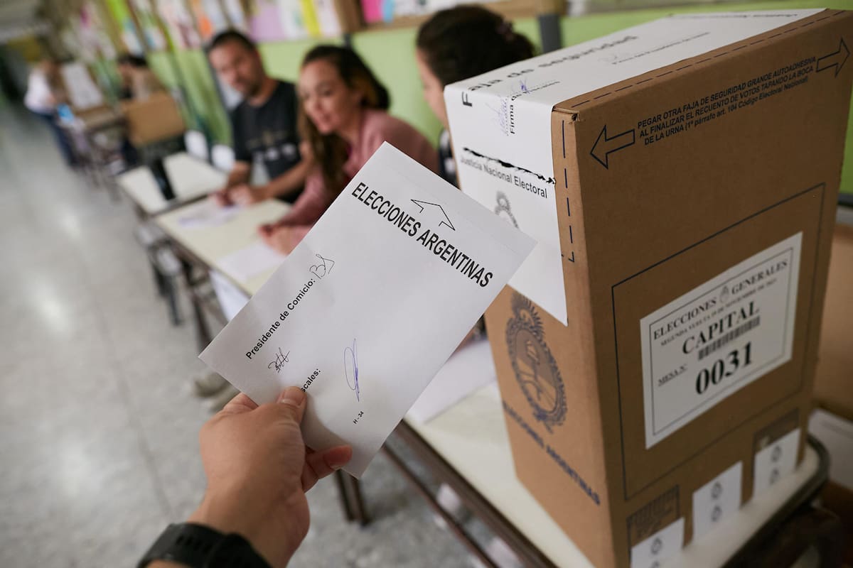 En las encuestas electorales la cuestión no consiste en estimar un número, sino dos o más