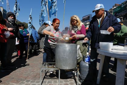 En las inmediaciones del Congreso Nacional habrá un comedor popular de ATE, la CNCT, el Frente Milago Sala, Nuevo Encuentro y la CTA
