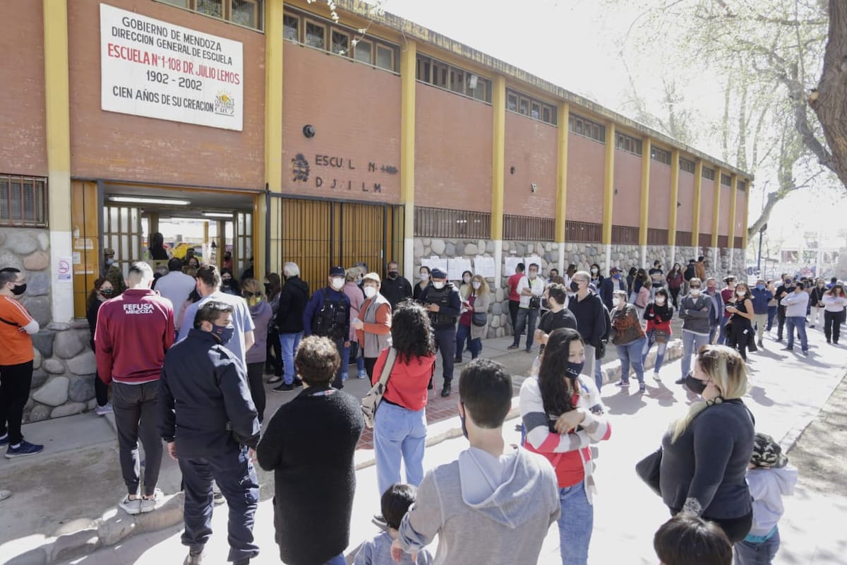 En las PASO hubo demoras para votar
