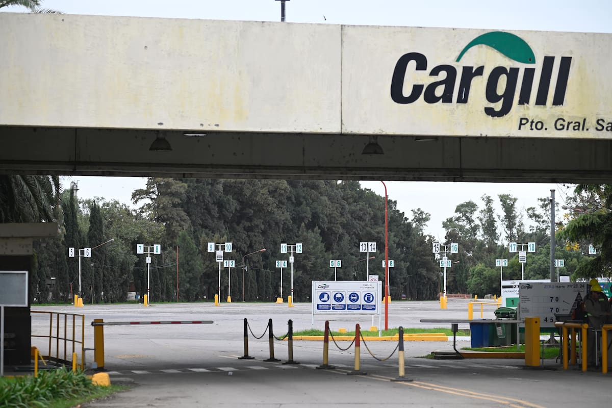 En las terminales del Gran Rosario hubo medidas de fuerza durante el tratamiento de la Ley Bases