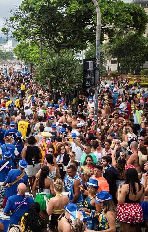 En las zonas turísticas siempre hay posibilidades de sumarse al baile