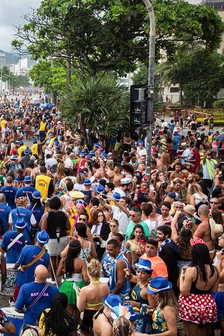 En las zonas turísticas siempre hay posibilidades de sumarse al baile