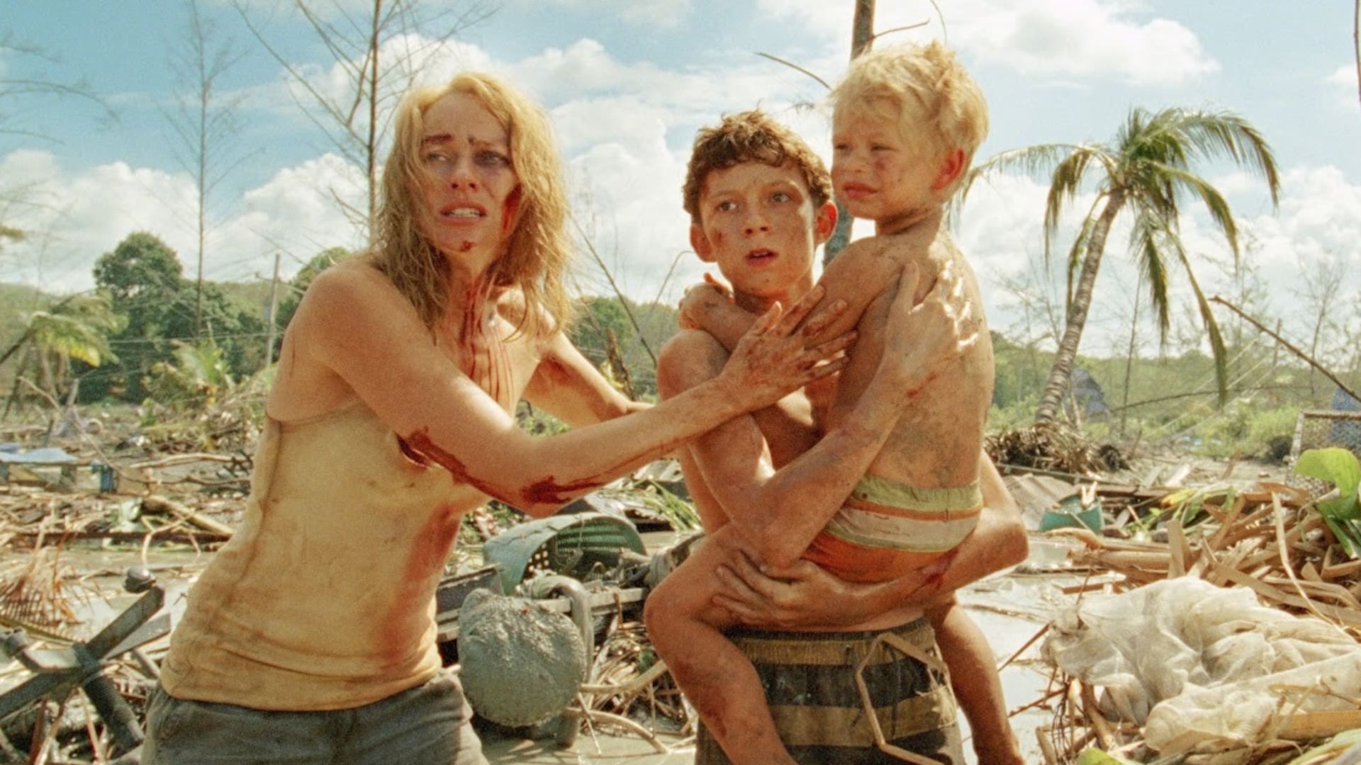 La actriz británica Naomi Watts junto a María Belón