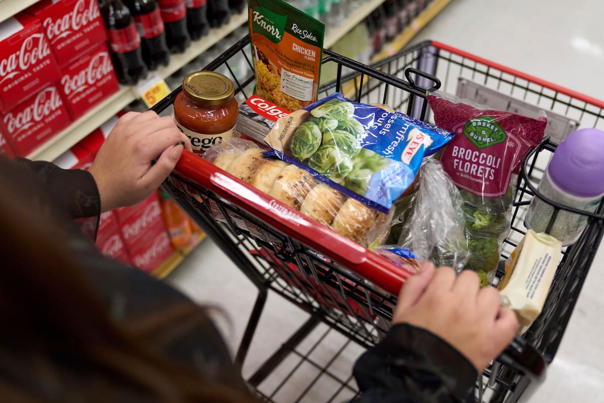 En los 50 condados de California se reparten alimentos para los que más lo necesitan