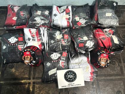 En los allanamientos realizados para detener a barras de Newell's se encontraron camisetas del club rosarino