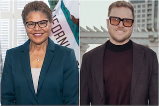 La estrella de reality que desafía a Karen Bass en la elección por la alcaldía de Los Ángeles