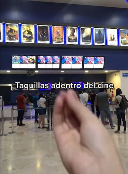 En los cines de México, los boletos se venden dentro del establecimiento