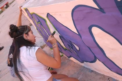 En los grupos y en los talleres, logran que chicas y chicos pongan en palabras lo que les está pasando; mientras esperan poder volver a los espacios presenciales, debieron trasladarse a la virtualidad