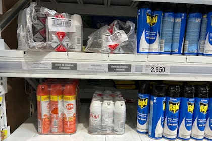 En los supermercados aseguran que los productos vuelan de las góndolas en pocos minutos