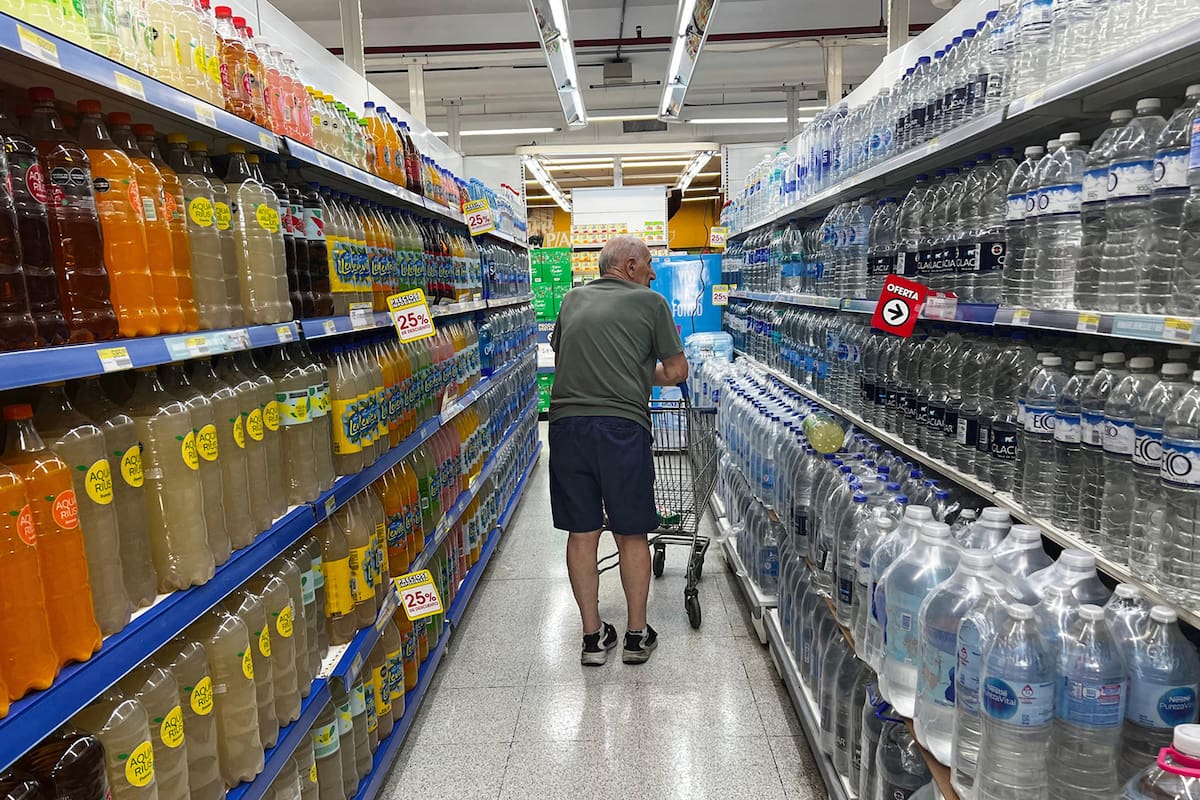 En los supermercados, el índice de ventas totales a precios constantes mostró en enero una baja del 1,2% interanual