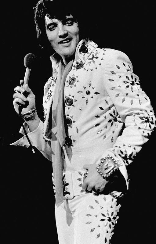 En los últimos años del Rey del Rock, hubo pocos momentos de esplendor. El recital especial Aloha from Hawaii fue uno de ellos