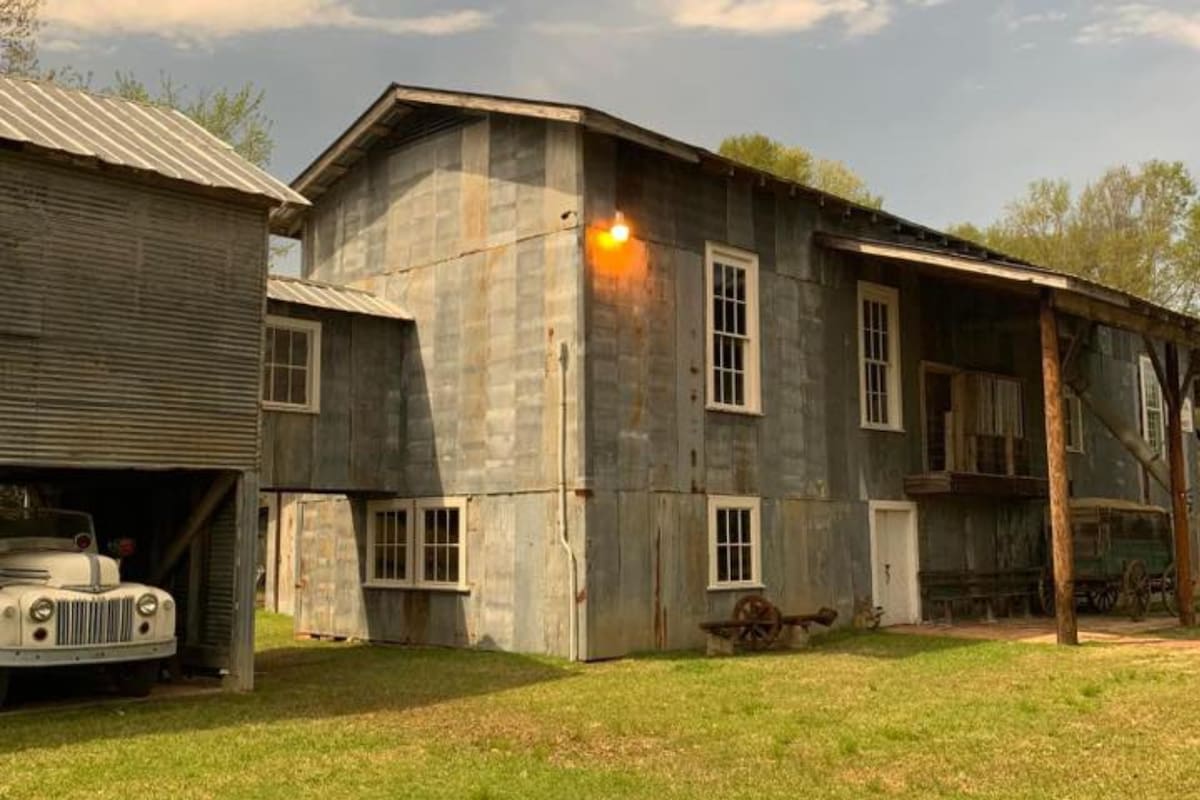 En los últimos años, estos pueblos perdieron a una gran cantidad de habitantes, con lo que se volvieron casi desérticos