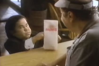En los últimos años, Hervé hacía pequeños papeles en series y en anuncios, como en este caso, de donas