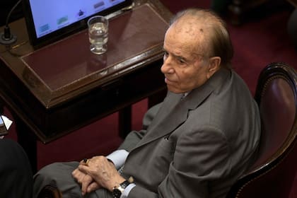 En los últimos años Menem continuó llevando el anillo