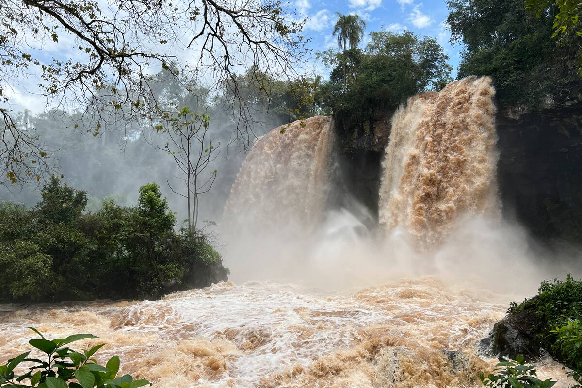 En los últimos días, hubo una fuerte crecida del río Iguazú