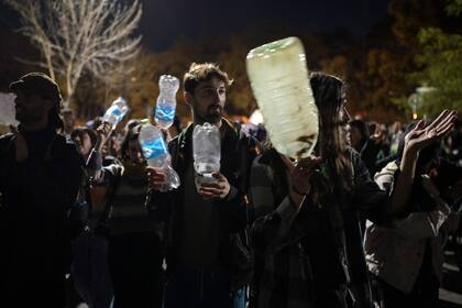 En los últimos días, los uruguayos se manifestaron en Montevideo por el alto nivel de salinidad del agua potable