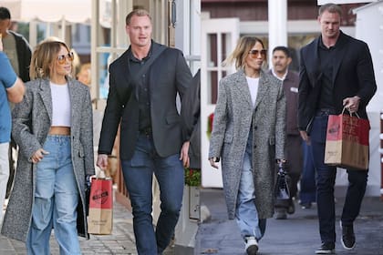 En los últimos meses, este hombre se volvió una presencia habitual en la vida pública de la artista, acompañándola tanto en eventos relacionados con su carrera (Instagram @holausa)