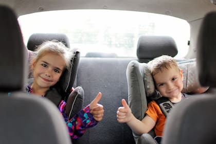 En los vínculos entre hermanos, es importante escuchar siempre ambas campanas