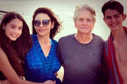 En Mallorca, Michael Douglas, Catherine Zeta Jones y sus hijos disfrutan del verano europeo