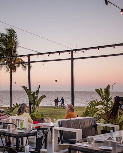 En Malloy's, combiná la mejor cerveza con esta vista.