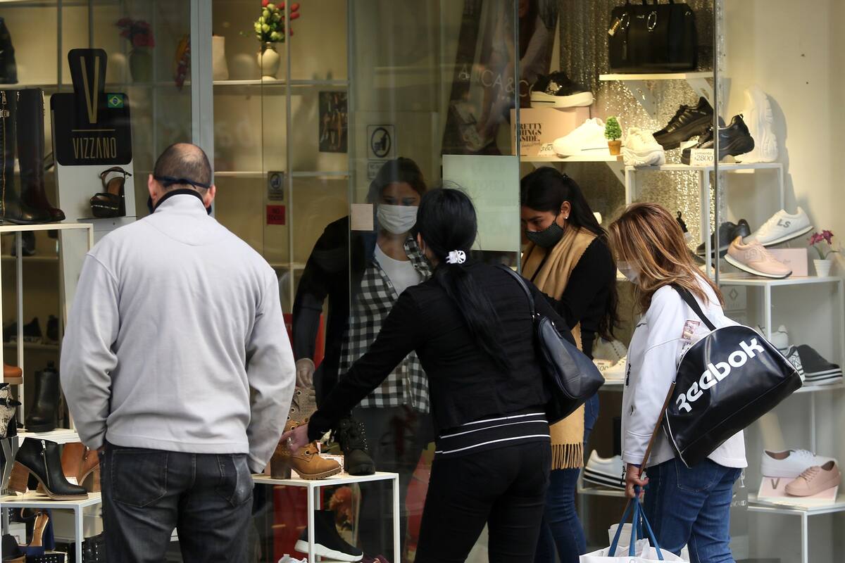 En Mar del Plata se abrieron el 80% de los comercios