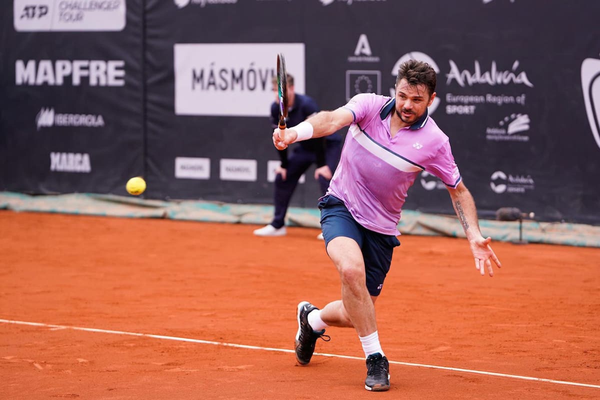 En Marbella: el estupendo revés de una mano de Stan Wawrinka, una marca registrada del suizo, que volvió a competir luego de un año de inactividad.