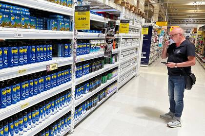 En marzo las ventas de los supermercados volvieron a cerrar en rojo y en promedio cayeron un 5,4% frente al mismo mes de 2024