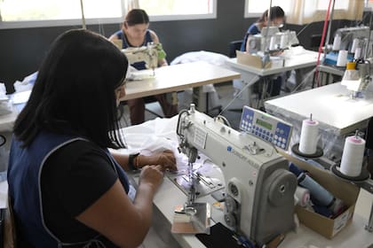 En mayo, el sector operó a apenas un 42,2% de su capacidad instalada