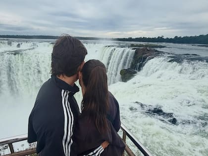 En mayo la pareja disfrutó de unas vacaciones en las Cataratas del Iguazú (Foto: Instagram @giuliaciancioo)