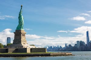 En mayo, se emitió una Orden Ejecutiva que declaraba el estado de emergencia en Nueva York por el arribo de migrantes
