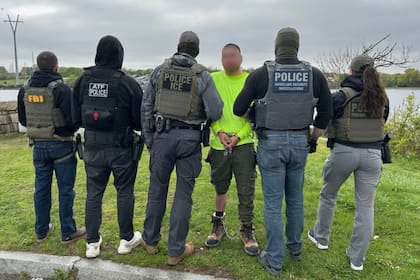 En mayo se realizó la primera Operación Patriota y el ICE detuvo a casi 1500 migrantes