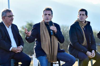 En medio de la interna en Hurlingham, Sergio Massa demostró su apoyo hacia el camporista Damián Selci