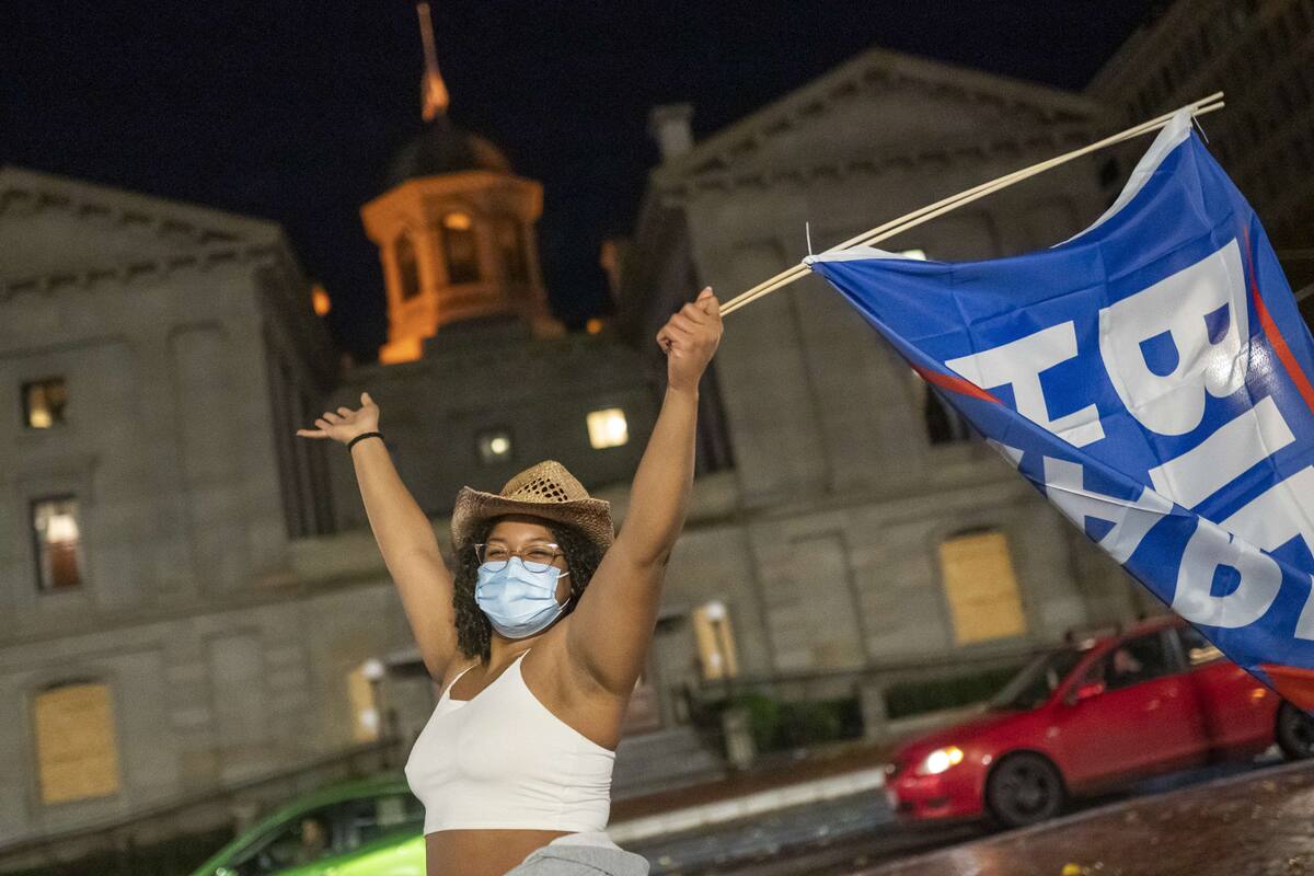 En medio de la pandemia del coronavirus, los demócratas salieron a las calles a festejar luego de que los medios anunciaron la victoria del candidato presidencial demócrata Joe Biden sobre el presidente Donald Trump en los Estados Unidos