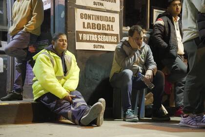 En medio de protestas en el peaje de Zárate, el Gobierno tomó el control de una ruta clave para el Mercosur
