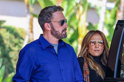 En medio de su divorcio, Jennifer Lopez y Ben Affleck compartieron un tenso almuerzo familiar