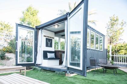 En Mercado Libre, se pueden encontrar publicaciones de casa containers desde $12.350.000 hasta $21.000.000