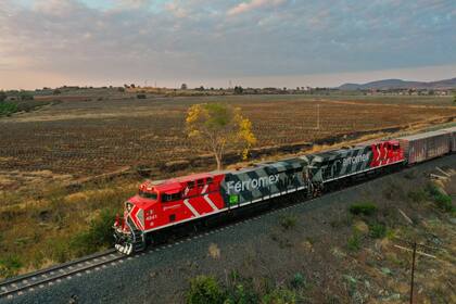 En México, Ferromex, compañía del grupo, gestiona la concesión de una red pública de 11.000 km