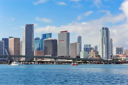 En Miami, Coral Gables se destaca por su seguridad, sus oportunidades educativas y recreativas. Foto: Archivo.