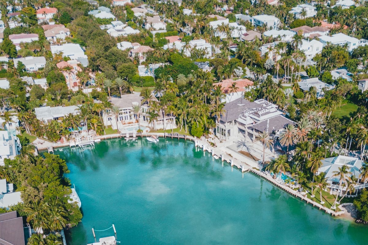 En Miami, los compradores deben ganar un 33% más que hace un año para poder costear una vivienda