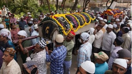 En Morbi comenzaron a realizarse decenas de funerales tras la tragedia