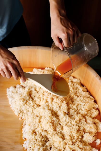 En Nika están desarrollando una salsa de soja propia.